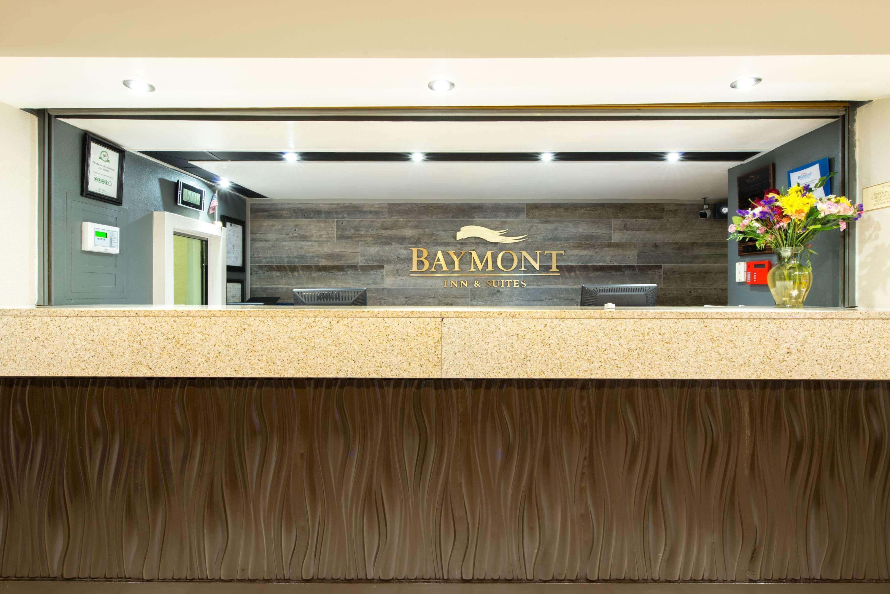 Hotel Baymont By Wyndham East