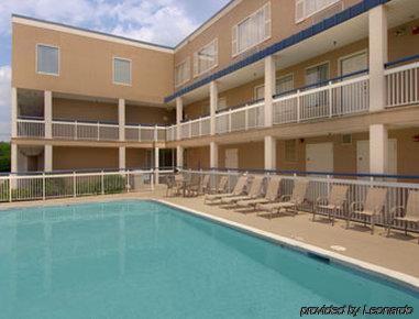 Baymont By Wyndham East Hotel Louisville