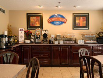 Baymont By Wyndham East Louisville