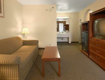 Baymont By Wyndham East Hotel Louisville