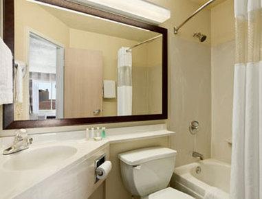Baymont By Wyndham East 2* Louisville