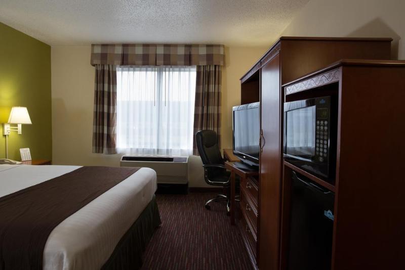 Hotel Baymont By Wyndham East Louisville