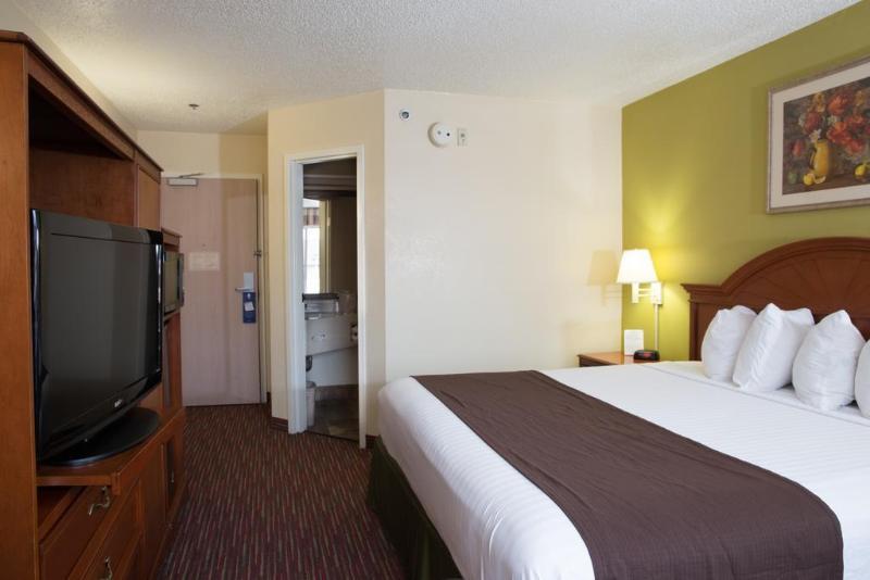 Baymont By Wyndham East 2* Louisville